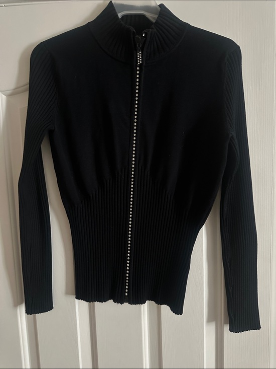 Tops - Women’s Black Ribbed Zip-Front Top